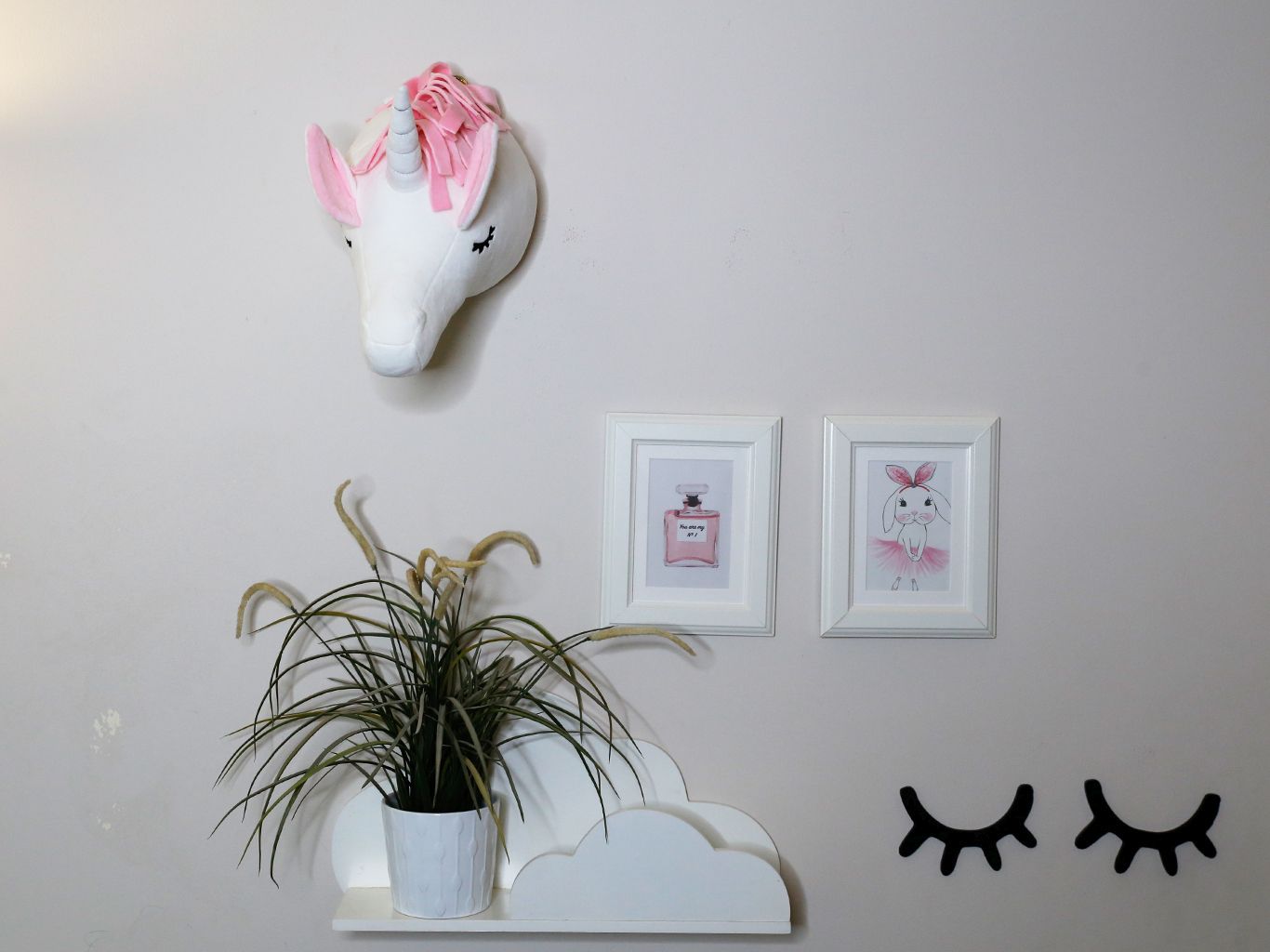 Mumz & Munchkinz Stuffed Animal Head Wall Mount - Unicorn – Home Hub ME