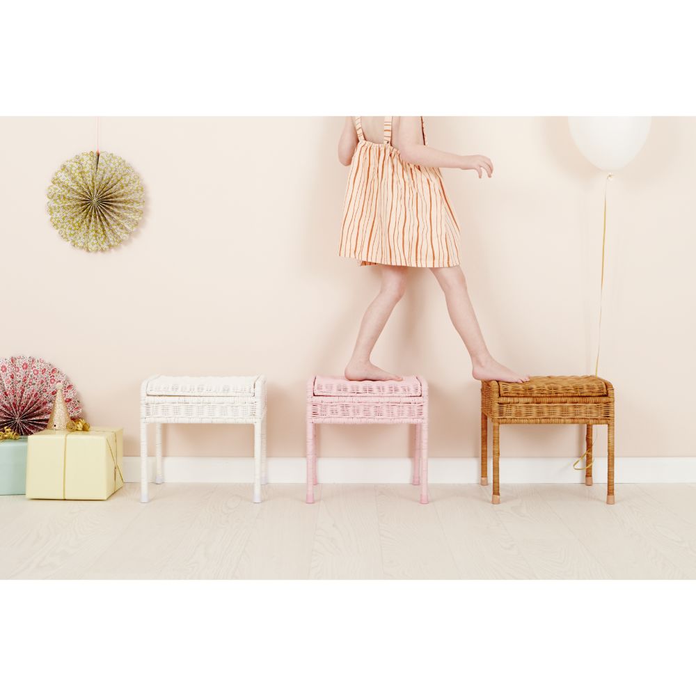 OE-Storie Stool White Pink Nat 5