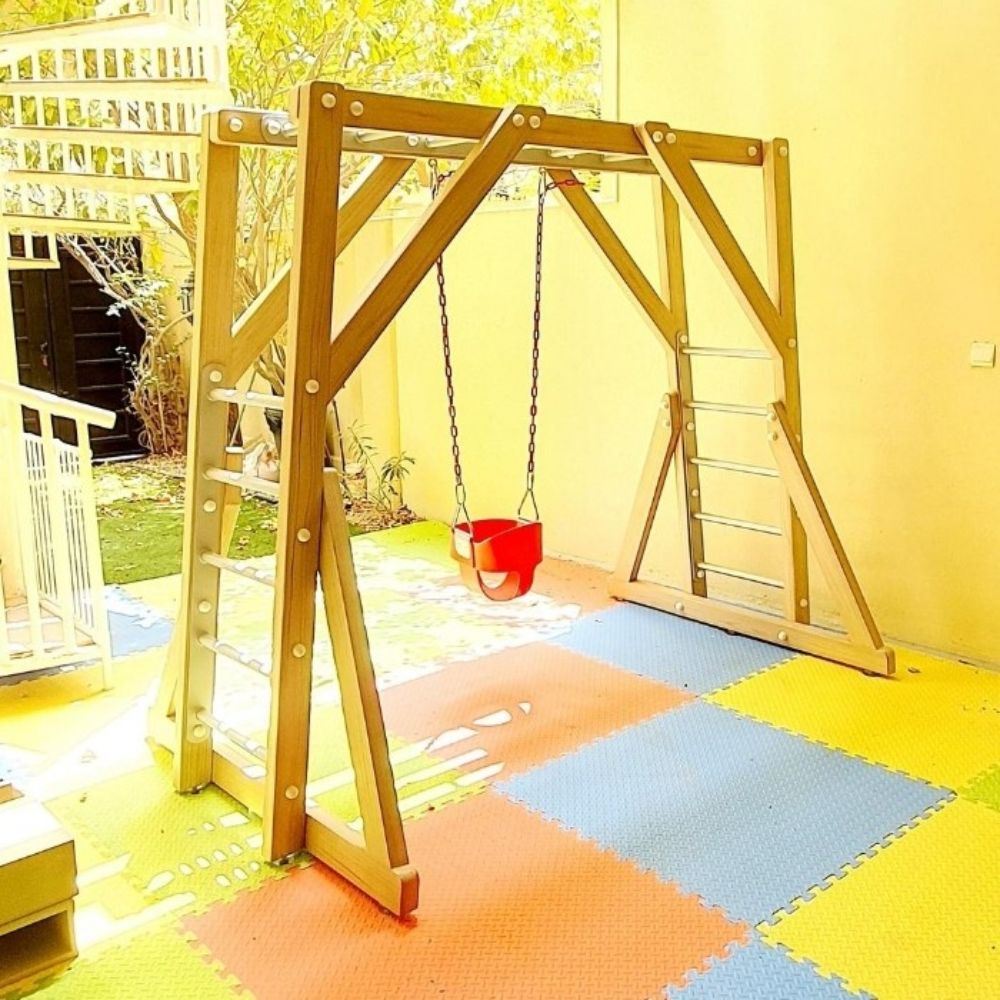 OUTCF8 Freestanding Monkey Bars with Swing (2)