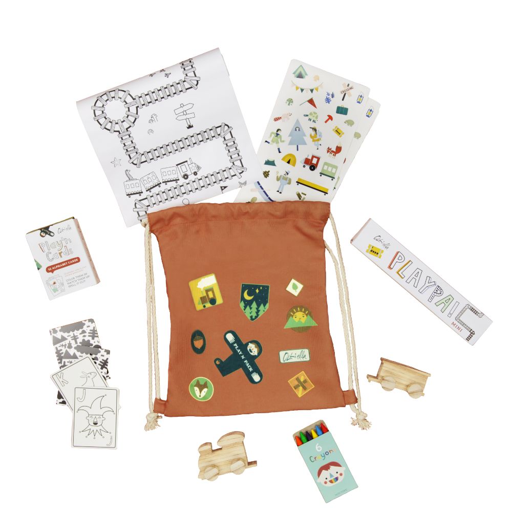 forest play n pack flatlay
