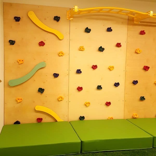 moon-kids-custom-made-climbing-wall-set1